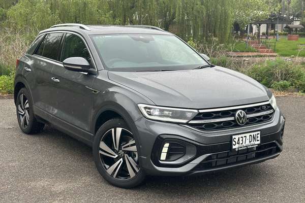 2025 Volkswagen T-Roc 140TSI R-Line D11