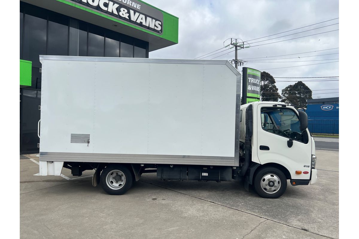 2017 Hino 300 Series 616 MWB