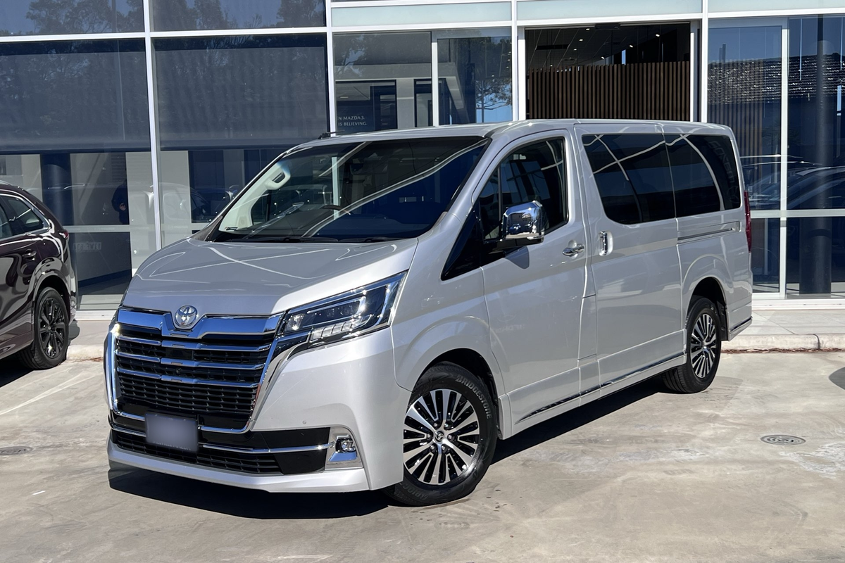 2019 Toyota Granvia VX GDH303R