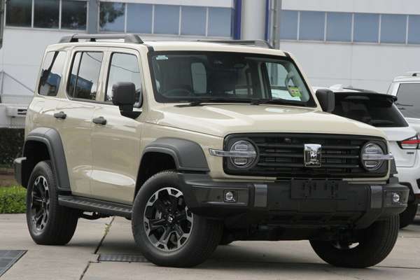2026 GWM Tank 300 Ultra Hi4-T PHEV P01