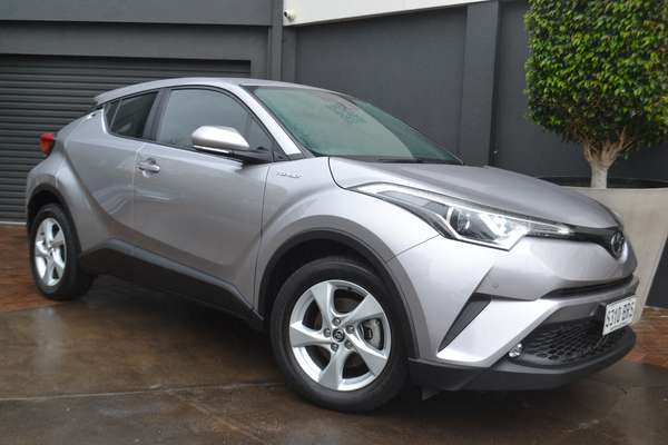 2017 Toyota C-HR NGX10R