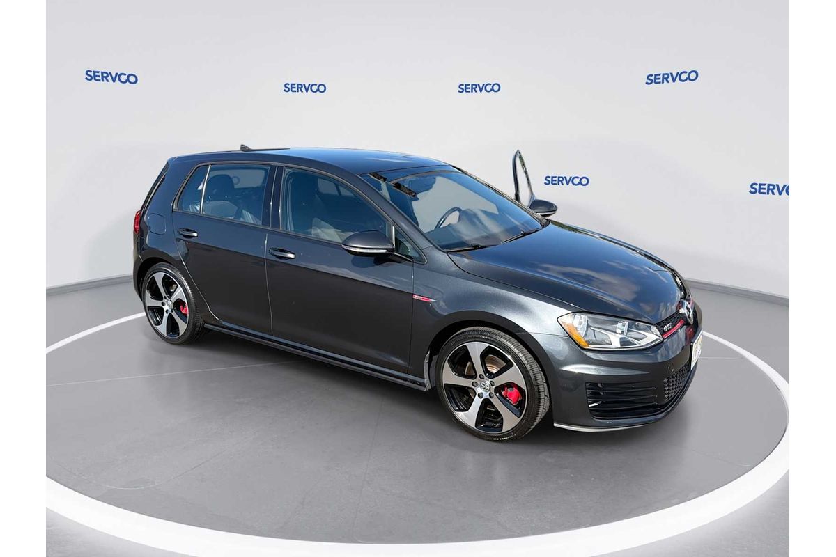 2016 Volkswagen Golf S