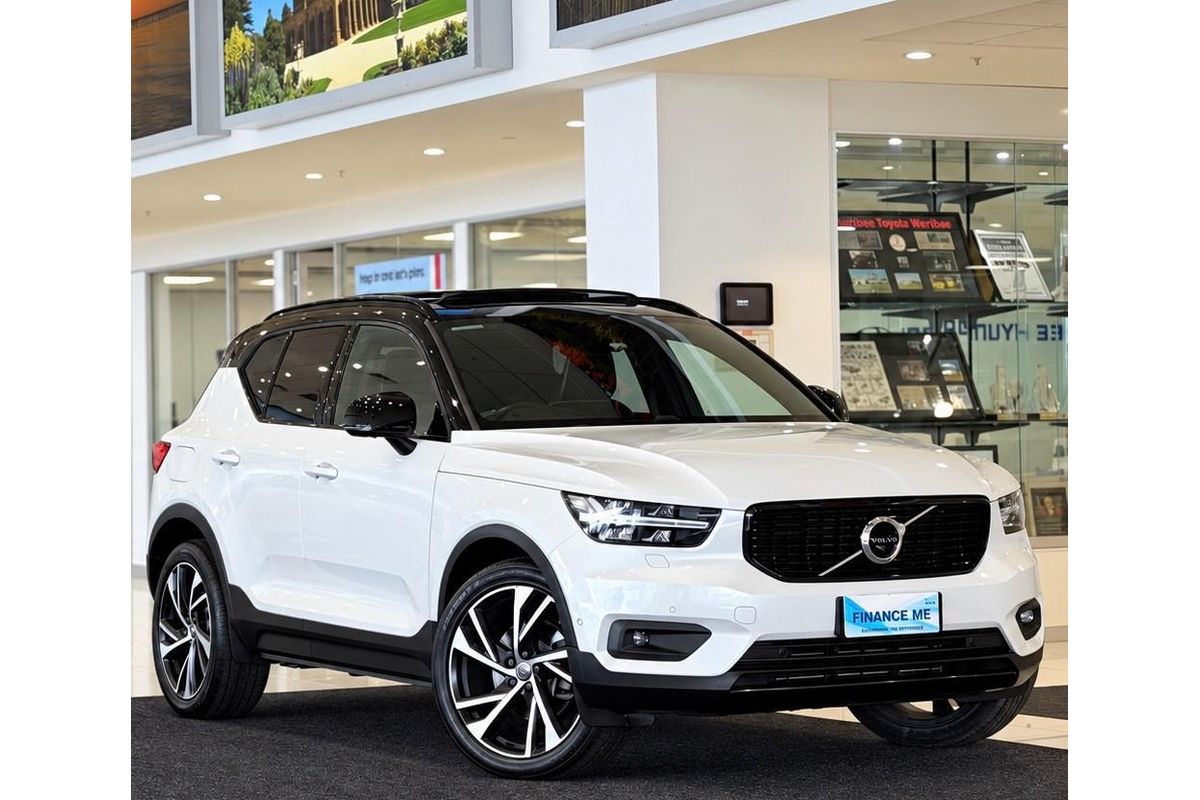2018 Volvo XC40 T5 R-Design
