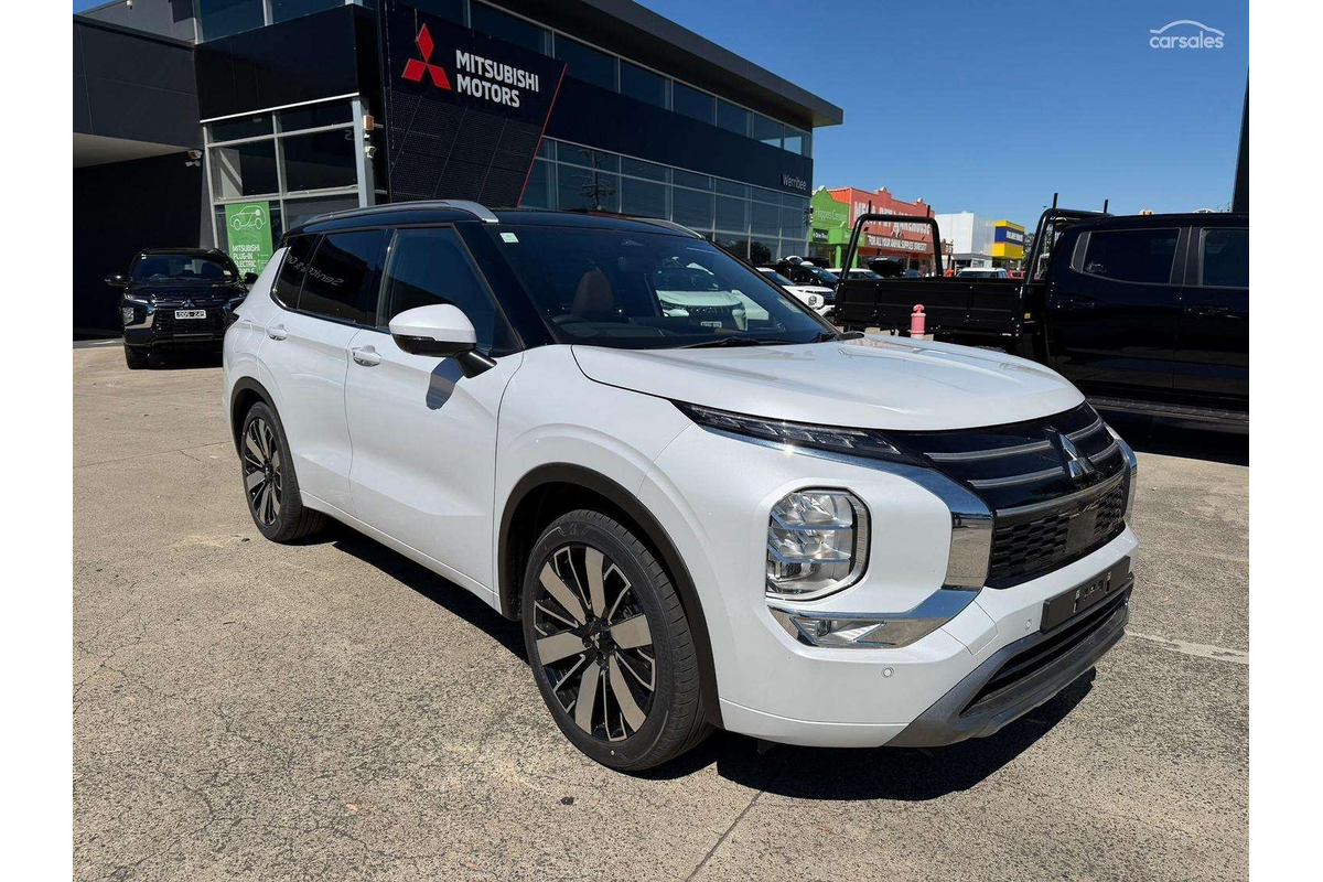 2025 Mitsubishi Outlander Exceed Tourer ZM