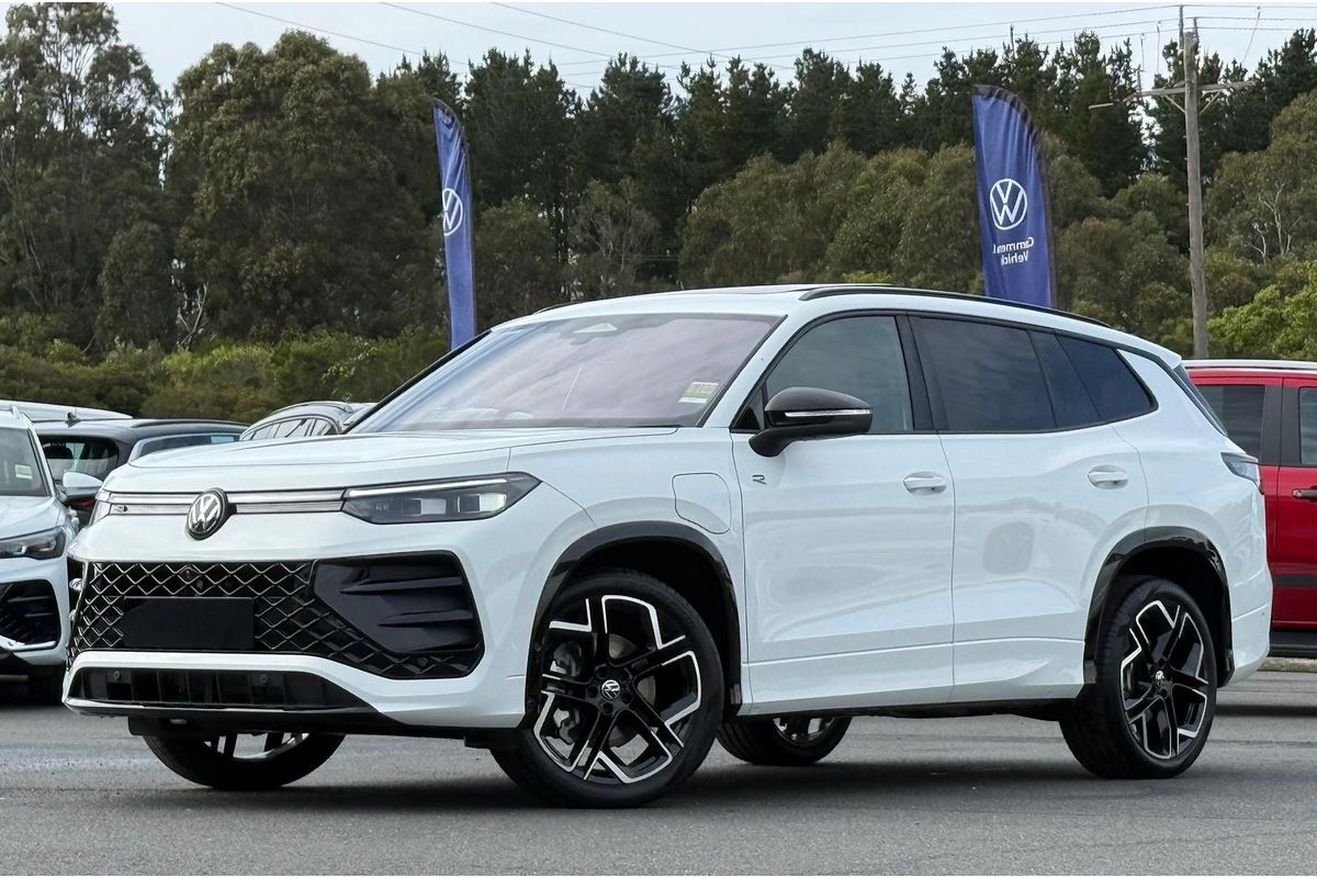 2026 Volkswagen Tayron 200TSI eHybrid R-Line R4