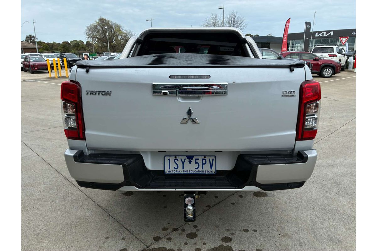 2020 Mitsubishi Triton GLX-R MR 4X4 image 2