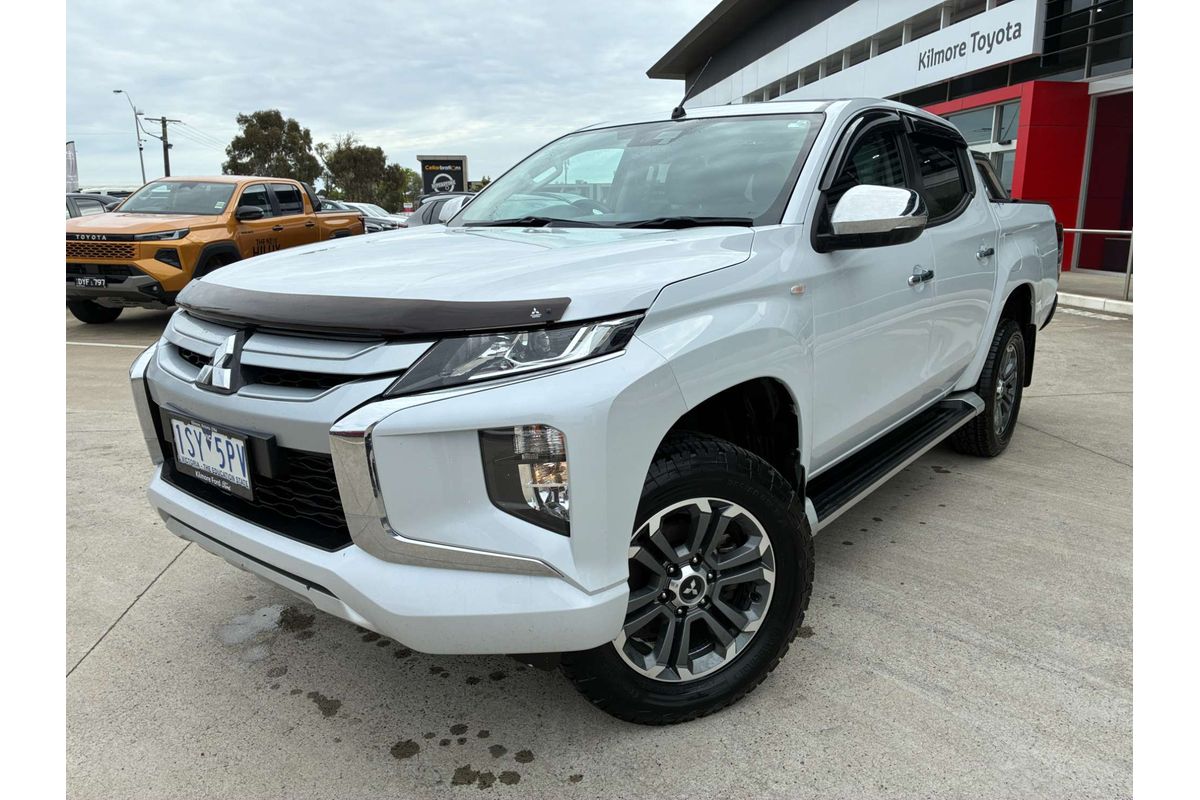 2020 Mitsubishi Triton GLX-R MR 4X4 image 3