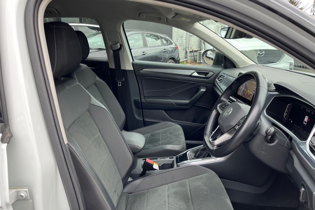 2024 Volkswagen T-Roc 110TSI Style D11