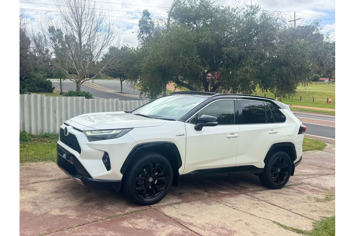 2022 Toyota RAV4 XSE AXAH54R
