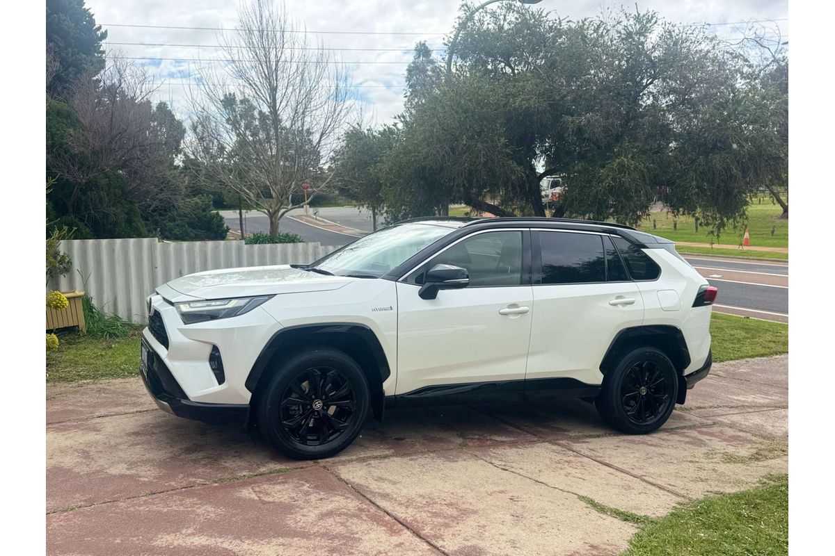 2022 Toyota RAV4 XSE AXAH54R