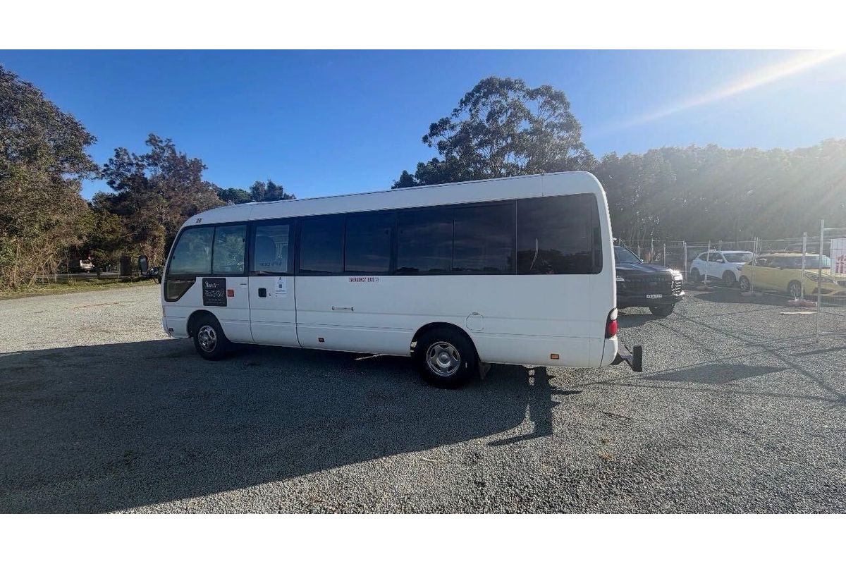 2015 Toyota Coaster Deluxe XZB50R
