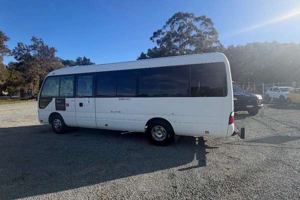2015 Toyota Coaster Deluxe XZB50R