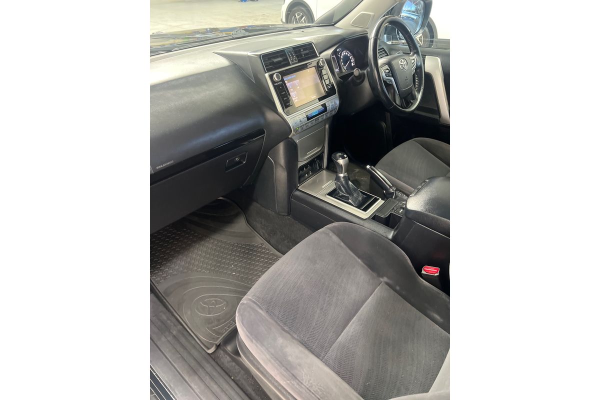 2018 Toyota Landcruiser Prado GXL GDJ150R image 12