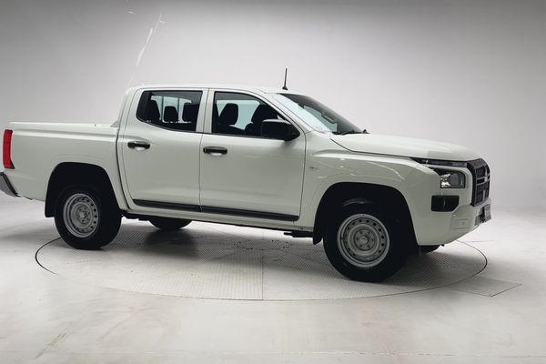 2025 Mitsubishi Triton GLX MV Rear Wheel Drive thumb-3
