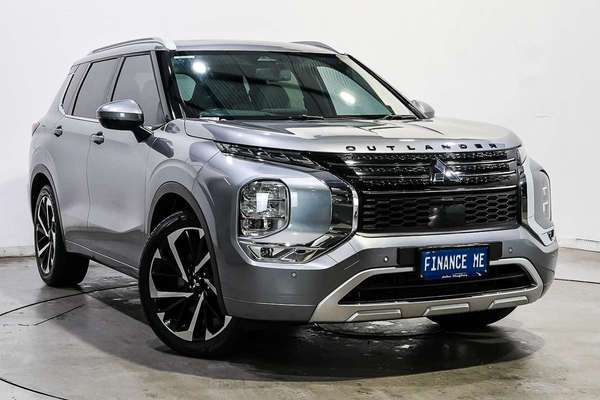 2023 Mitsubishi Outlander Exceed ZM