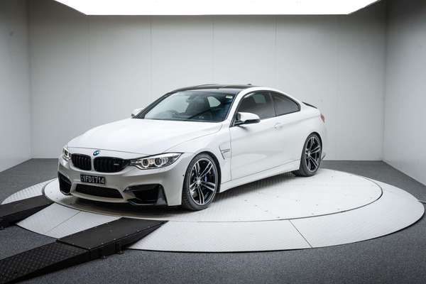 2015 BMW M4 F82