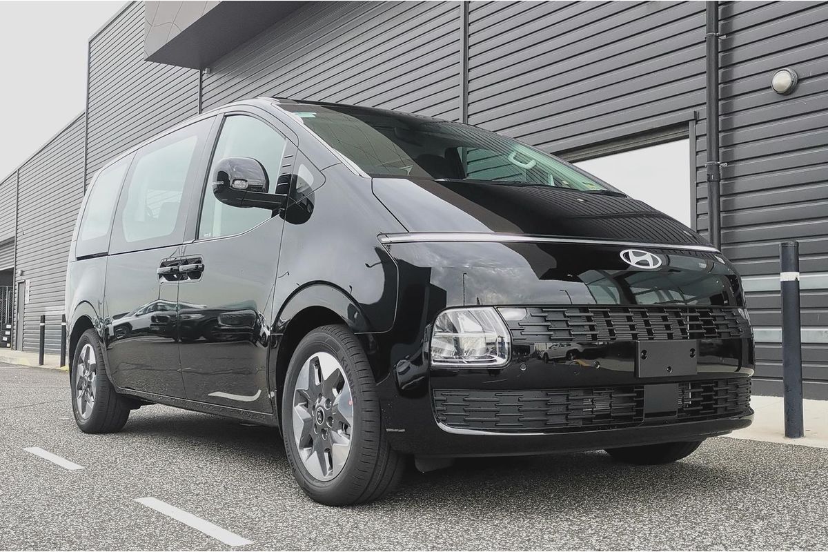 2026 Hyundai STARIA US4.V4