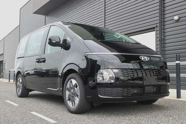 2026 Hyundai STARIA US4.V4