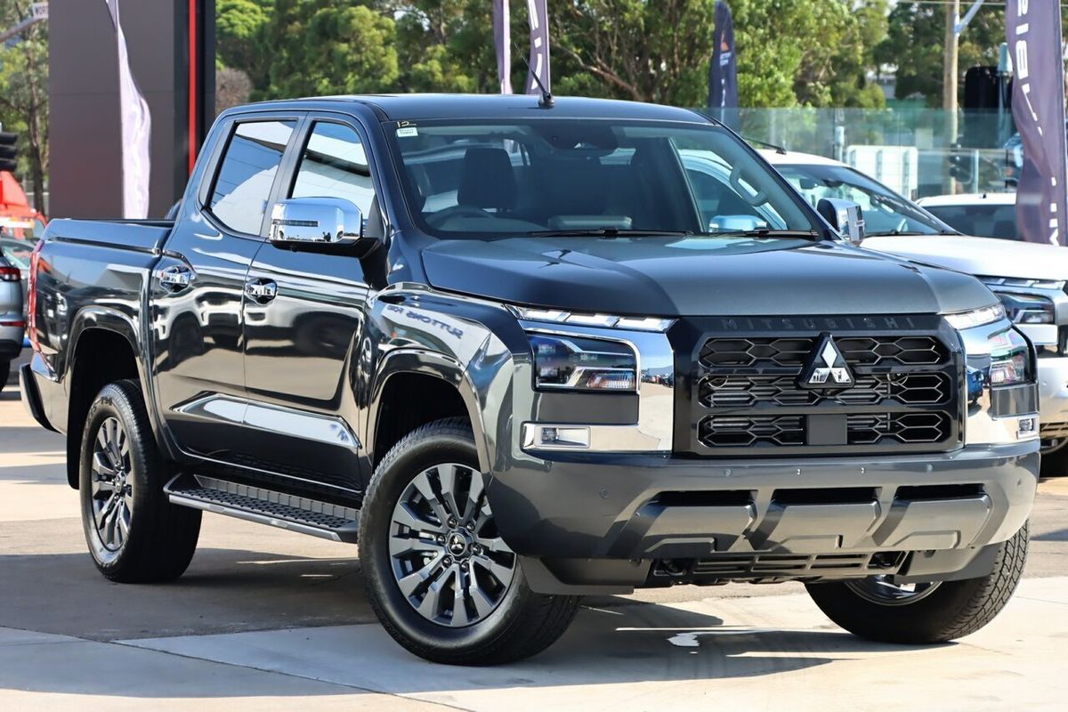 2025 Mitsubishi Triton GLS MV 4X4