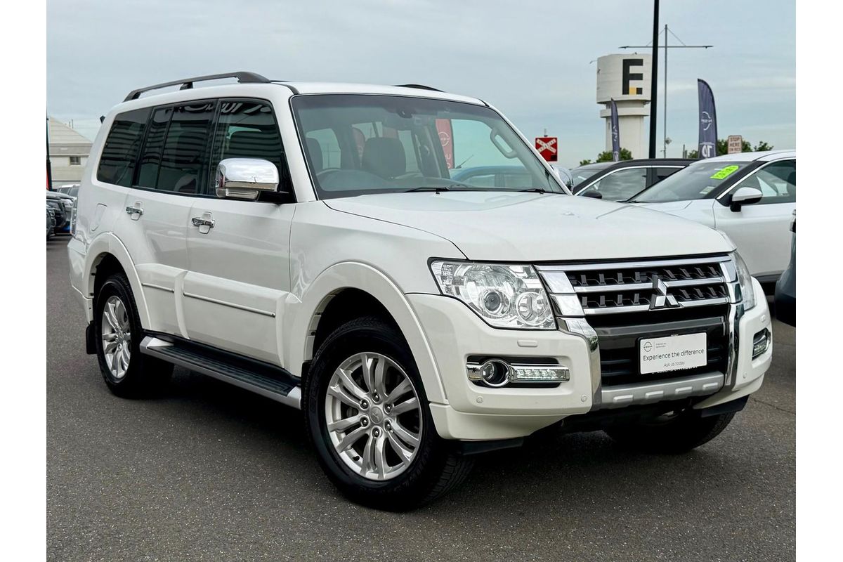 2016 Mitsubishi Pajero Exceed NX