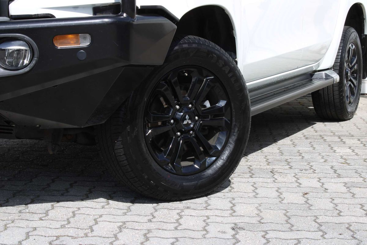 2022 Mitsubishi Triton GLX-R MR 4X4