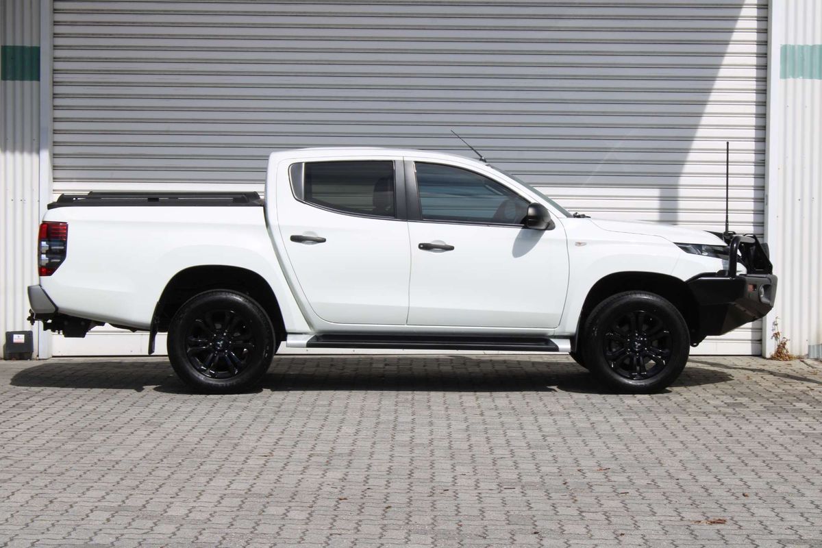 2022 Mitsubishi Triton GLX-R MR 4X4