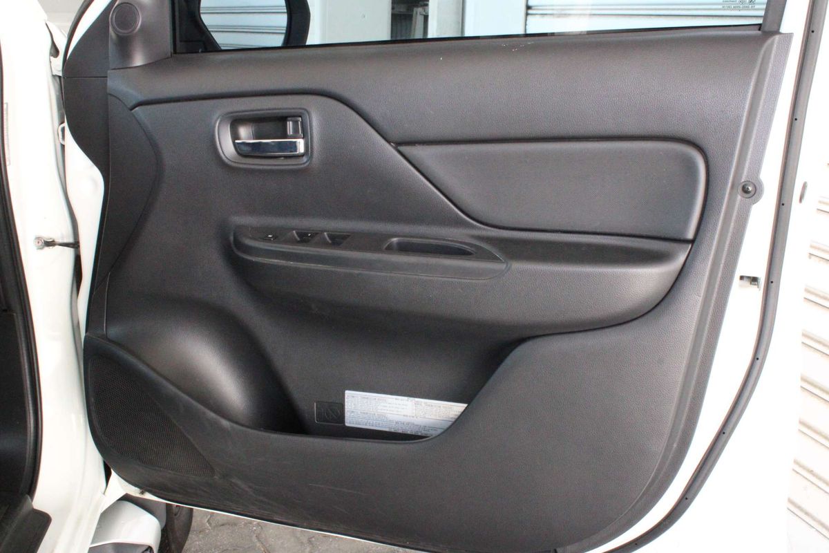 2022 Mitsubishi Triton GLX-R MR 4X4