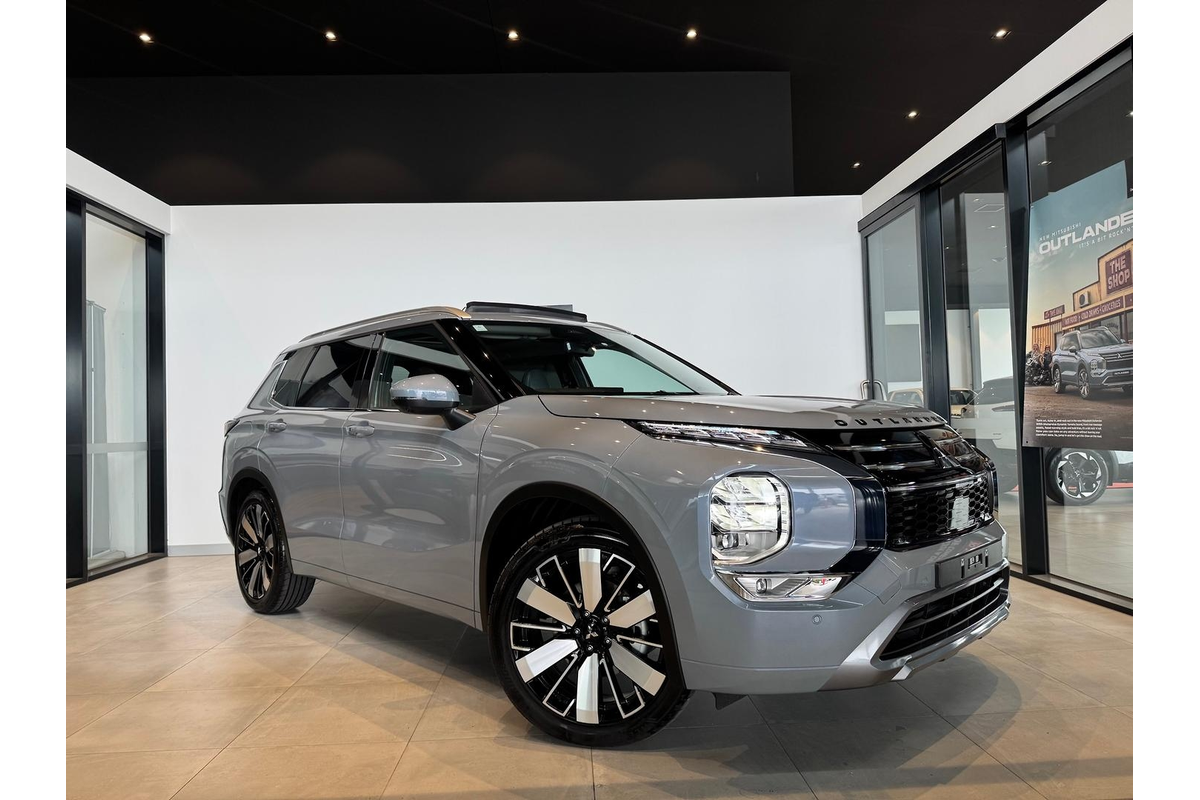 2025 Mitsubishi Outlander Exceed ZM