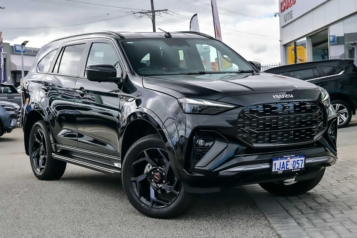 2026 Isuzu MU-X X-TERRAIN