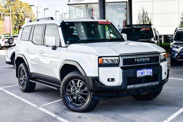 2024 Toyota Landcruiser Prado