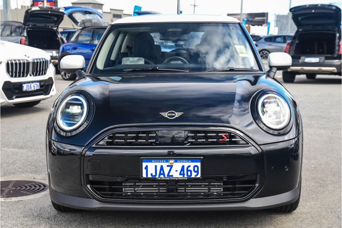 2026 MINI 3 Door Hatch