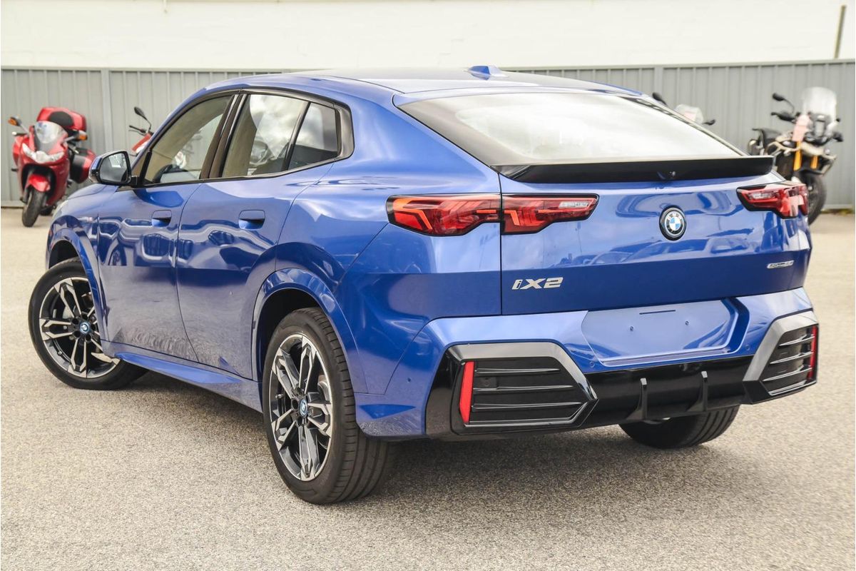 2025 BMW iX2 eDrive20 M Sport U10