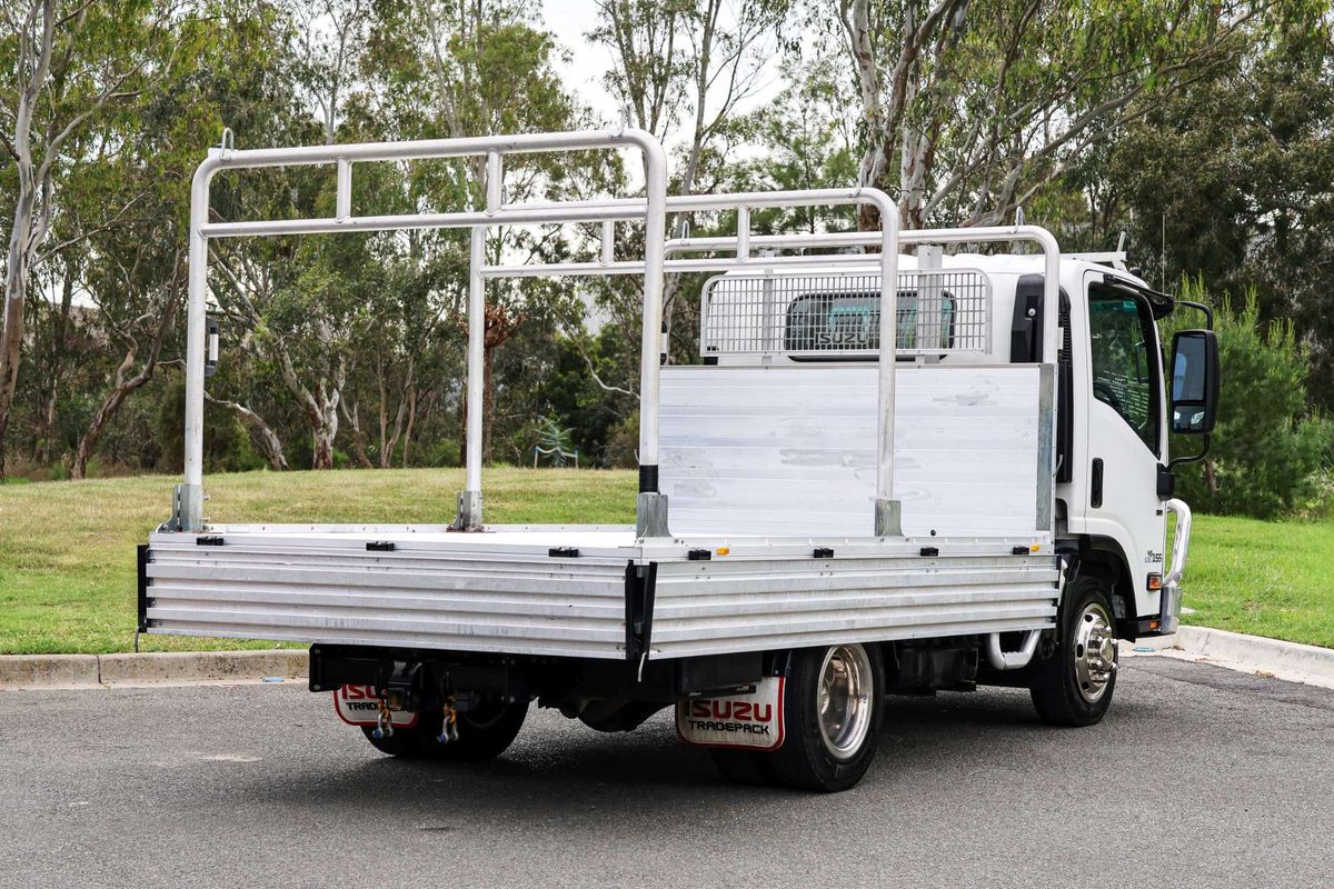 2022 Isuzu N Series NPR 45/55-155 Tradepack MWB