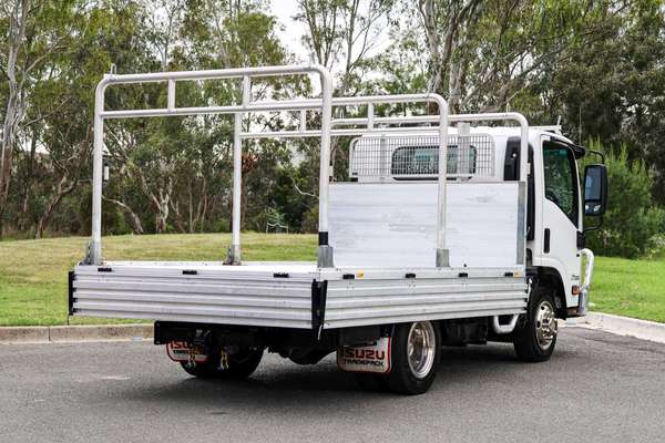 2022 Isuzu N Series NPR 45/55-155 Tradepack MWB