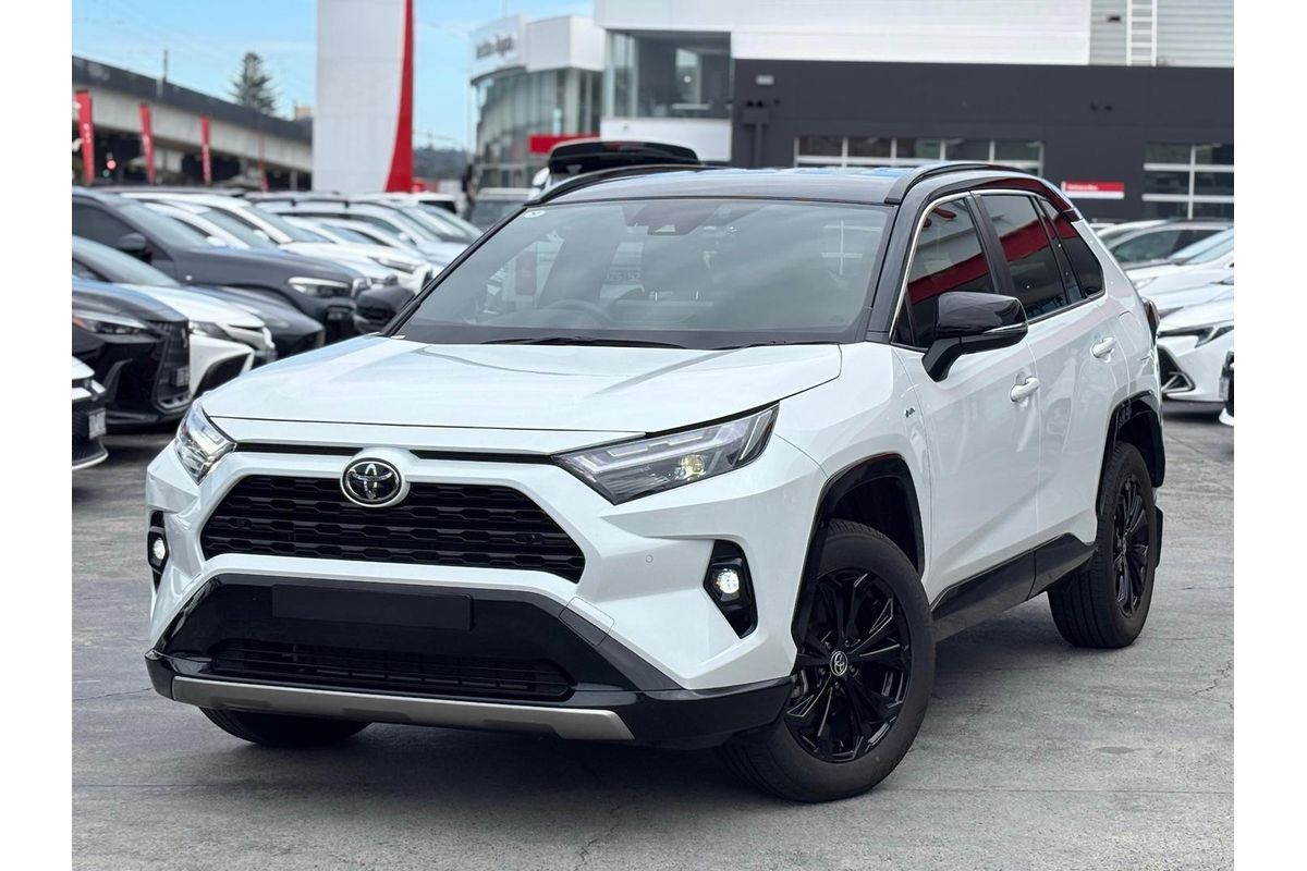 2025 Toyota RAV4 XSE AXAH52R