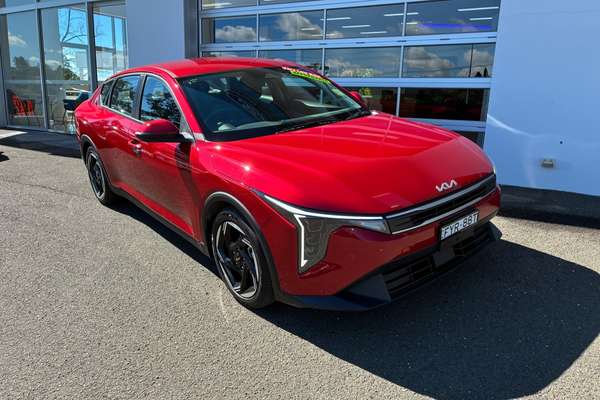 2025 Kia K4 Sport CL4m