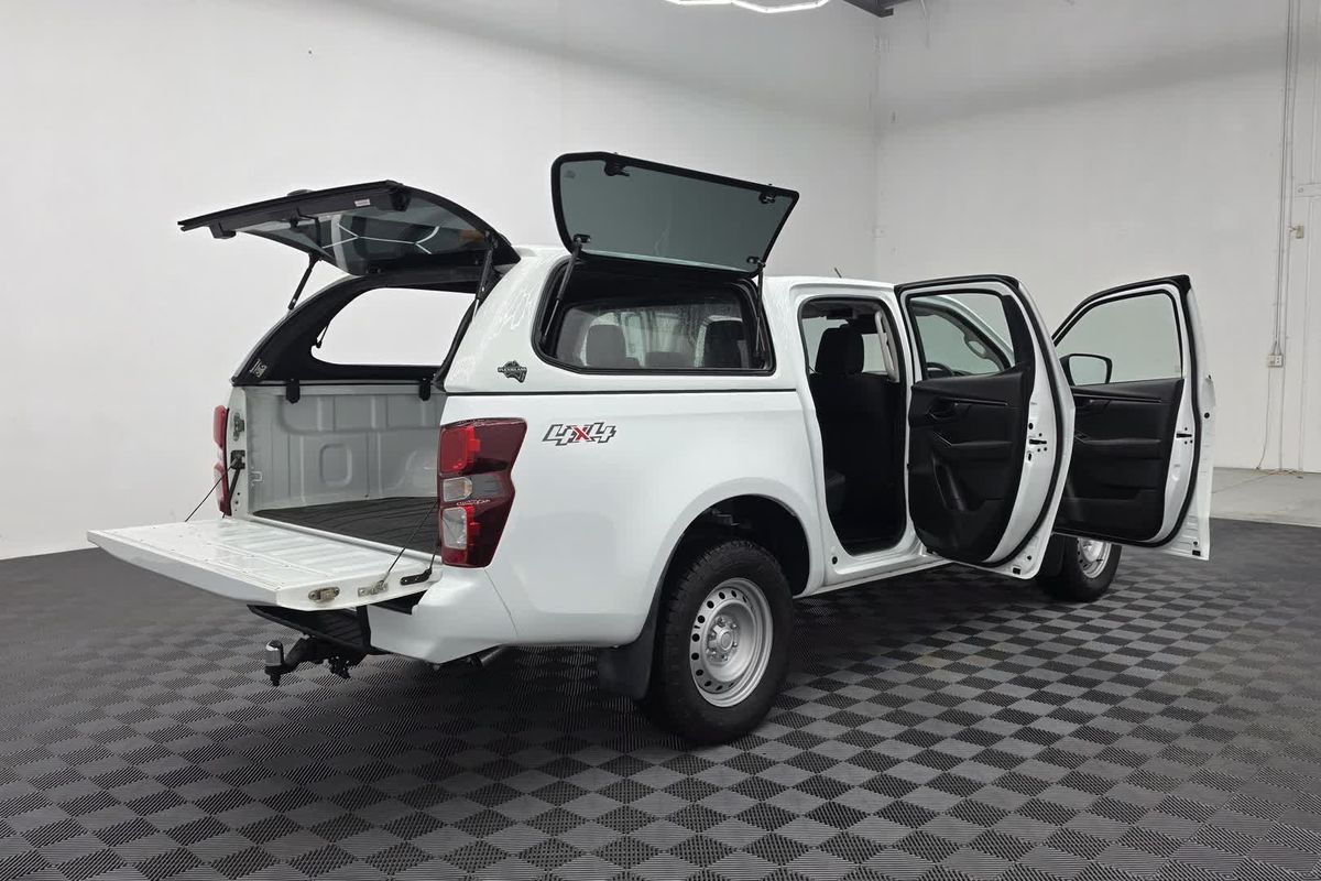 2023 Isuzu D-MAX SX 4X4