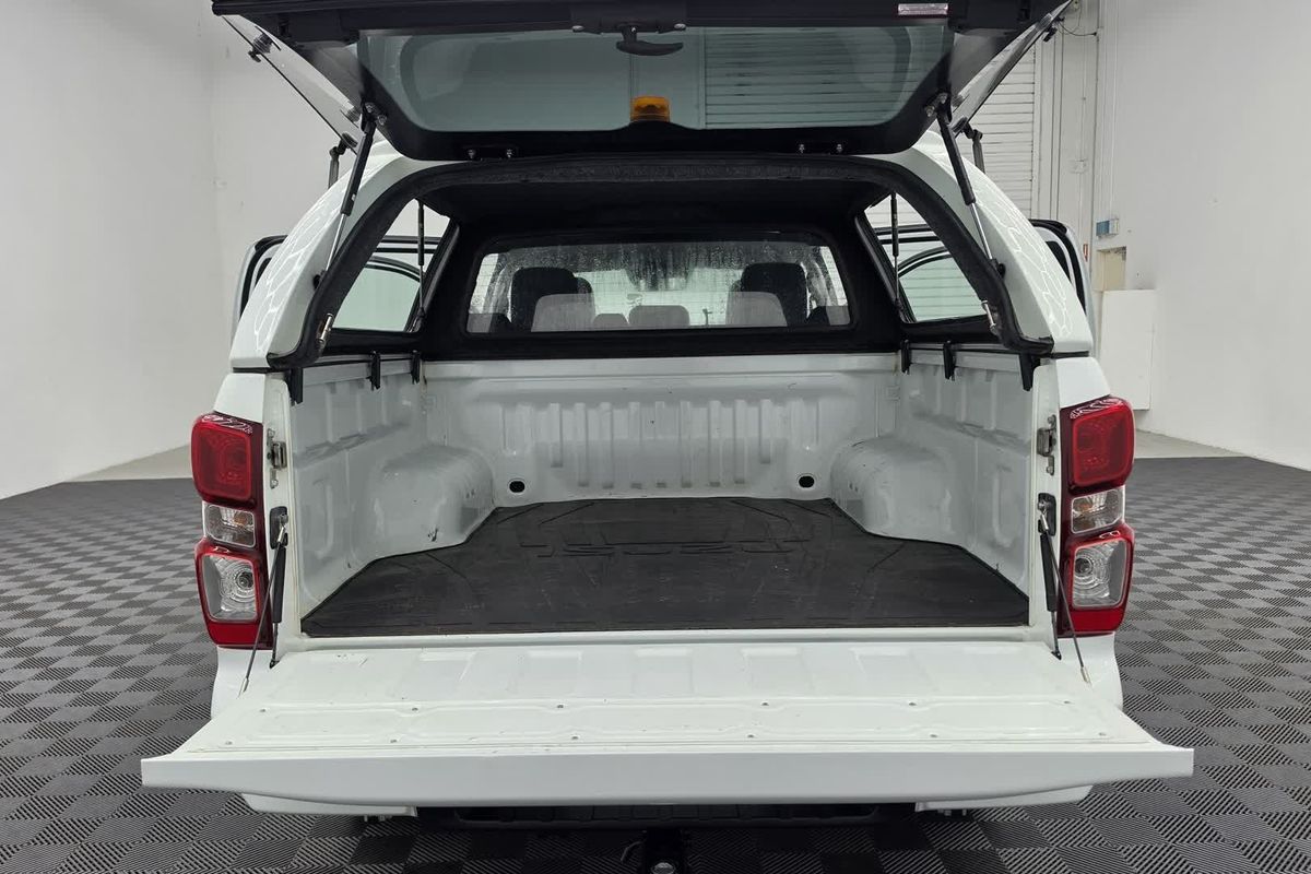 2023 Isuzu D-MAX SX 4X4
