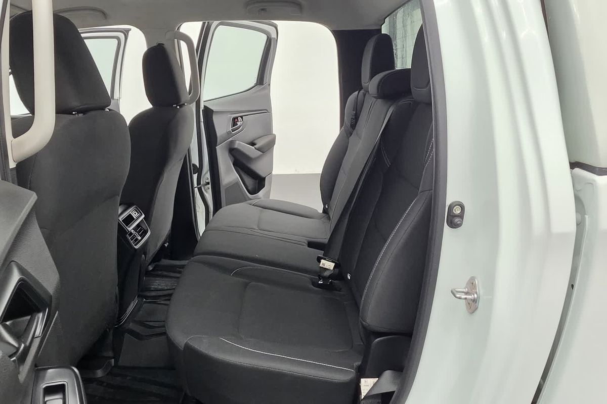 2023 Isuzu D-MAX SX 4X4