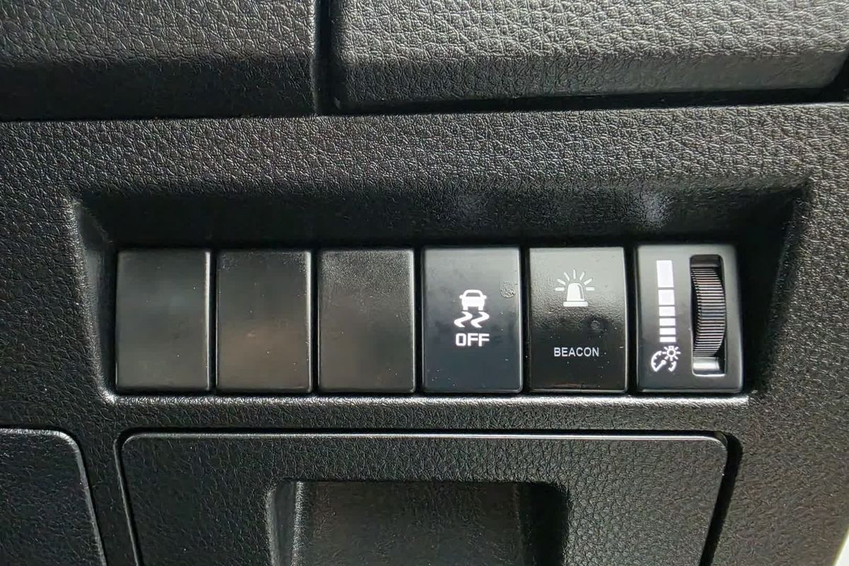 2023 Isuzu D-MAX SX 4X4