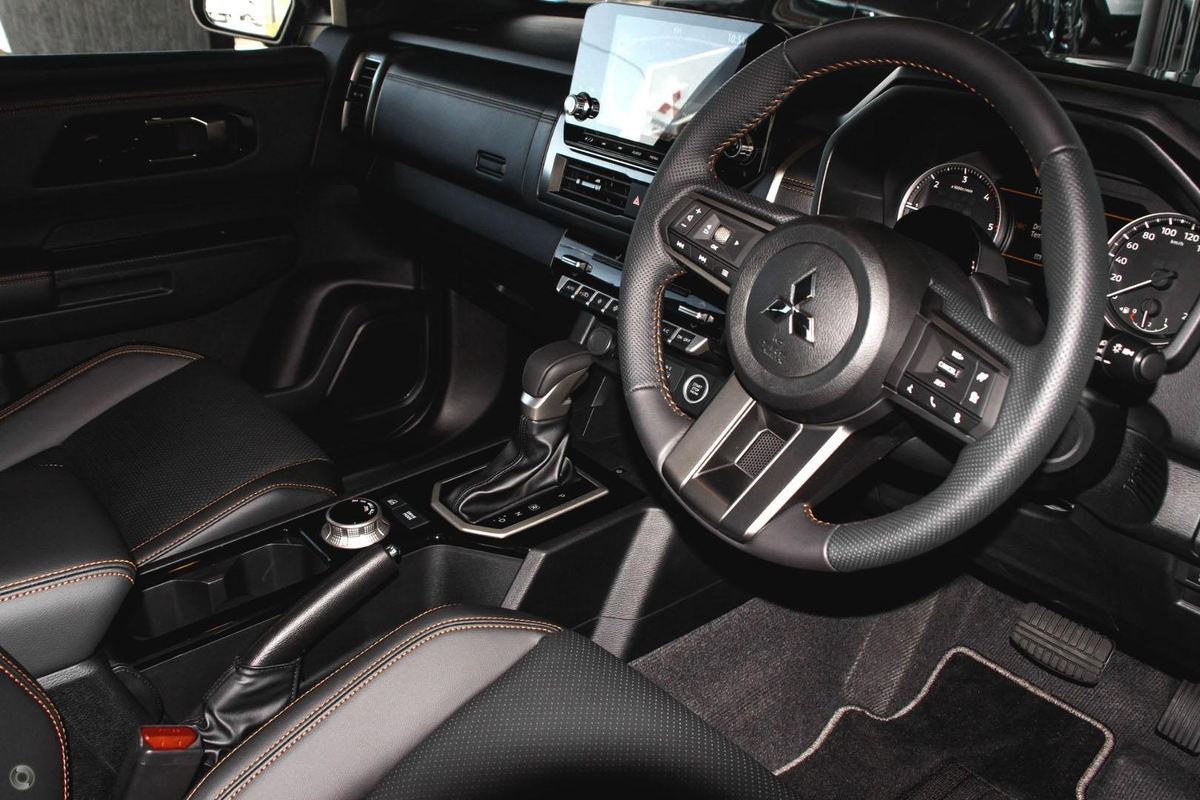 2025 Mitsubishi Triton GSR MV 4X4