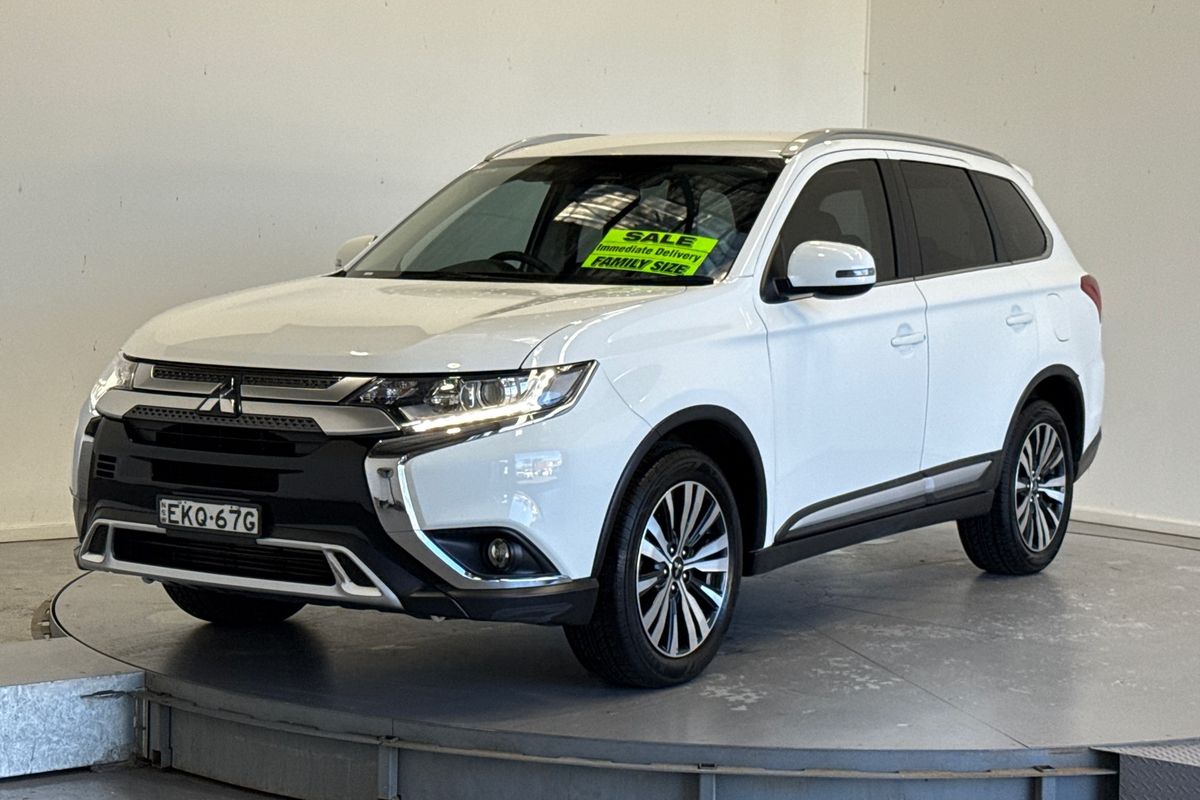 2020 Mitsubishi Outlander LS ZL