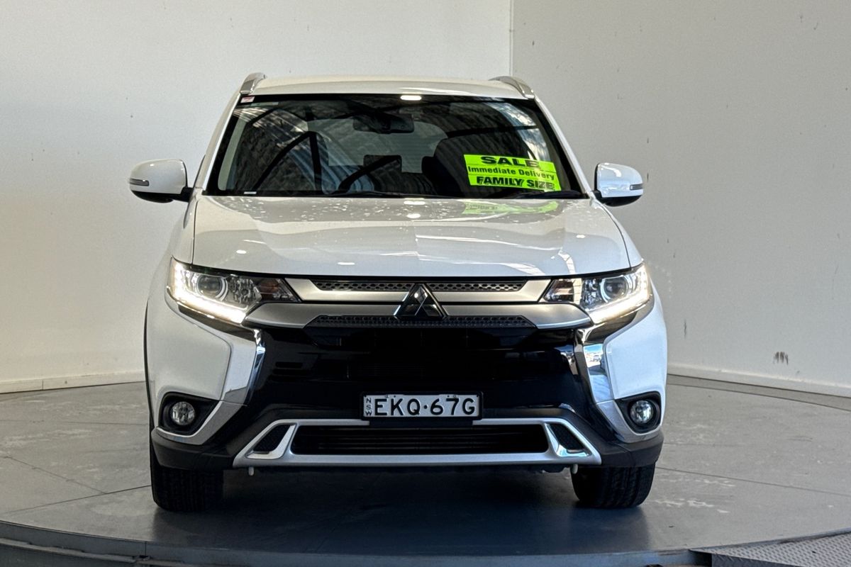 2020 Mitsubishi Outlander LS ZL