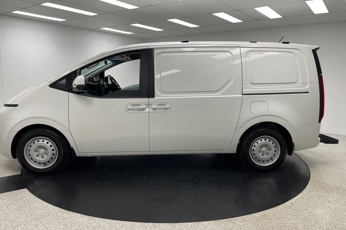 2023 Hyundai STARIA LOAD US4.V2