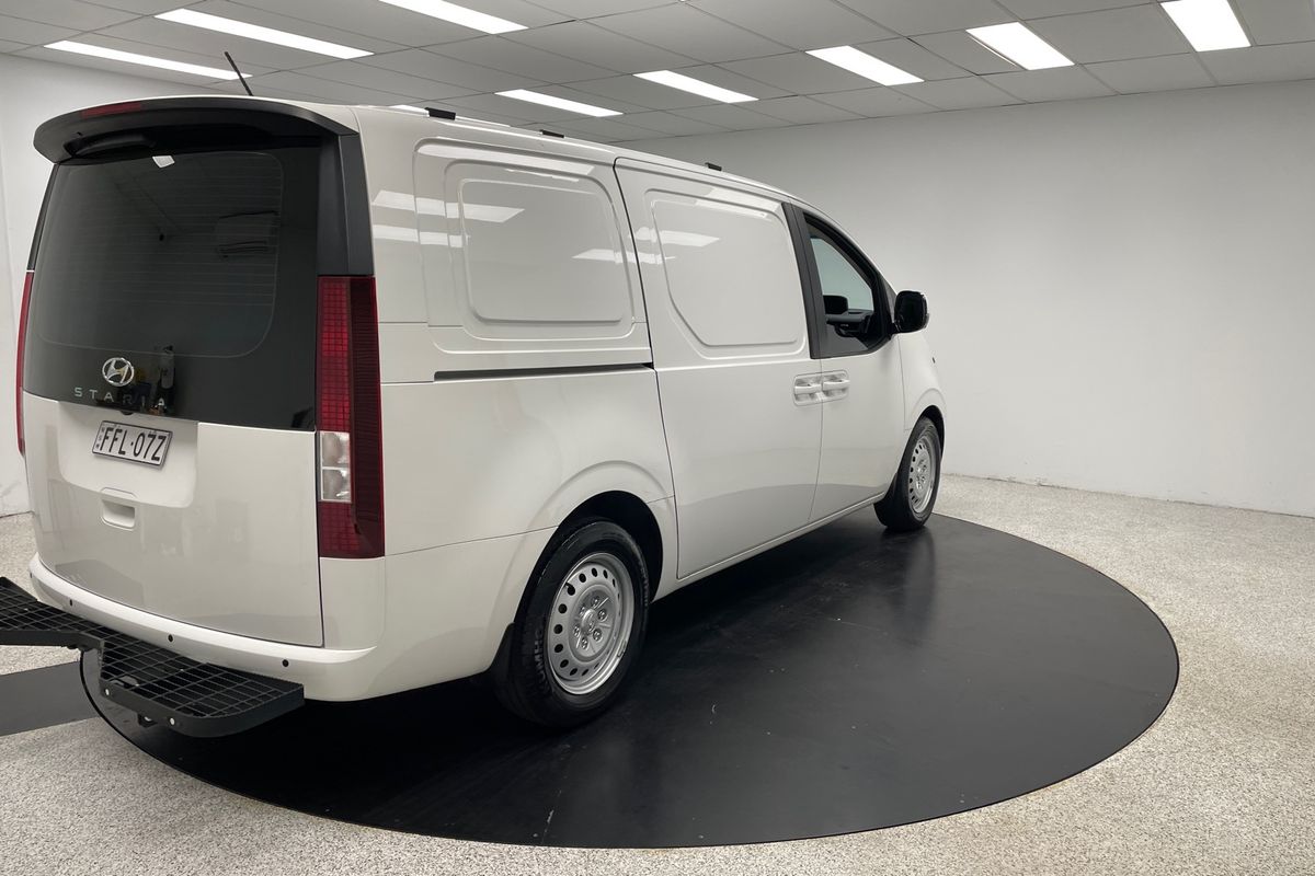 2023 Hyundai STARIA LOAD US4.V2