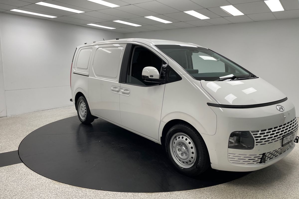 2023 Hyundai STARIA LOAD US4.V2