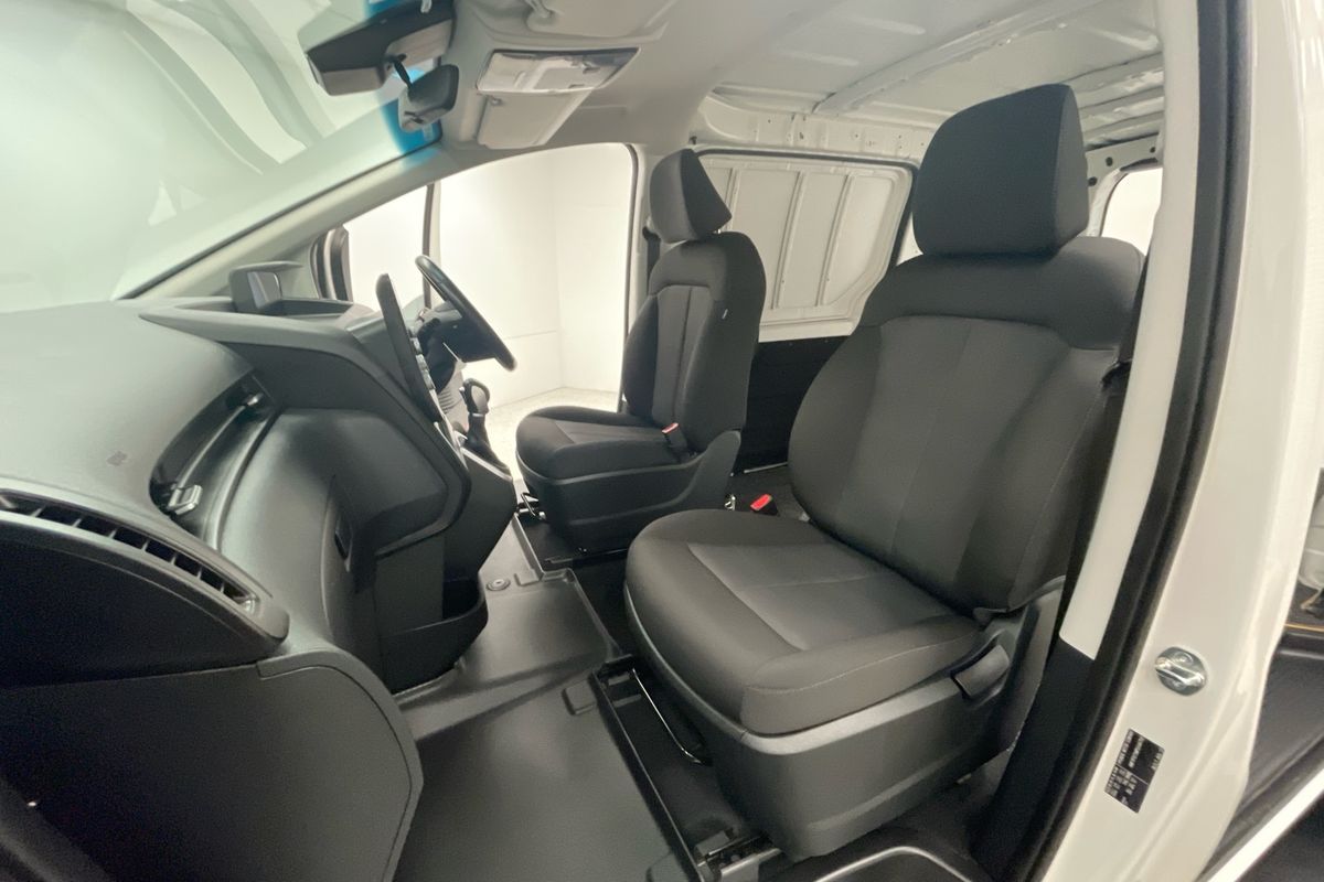 2023 Hyundai STARIA LOAD US4.V2