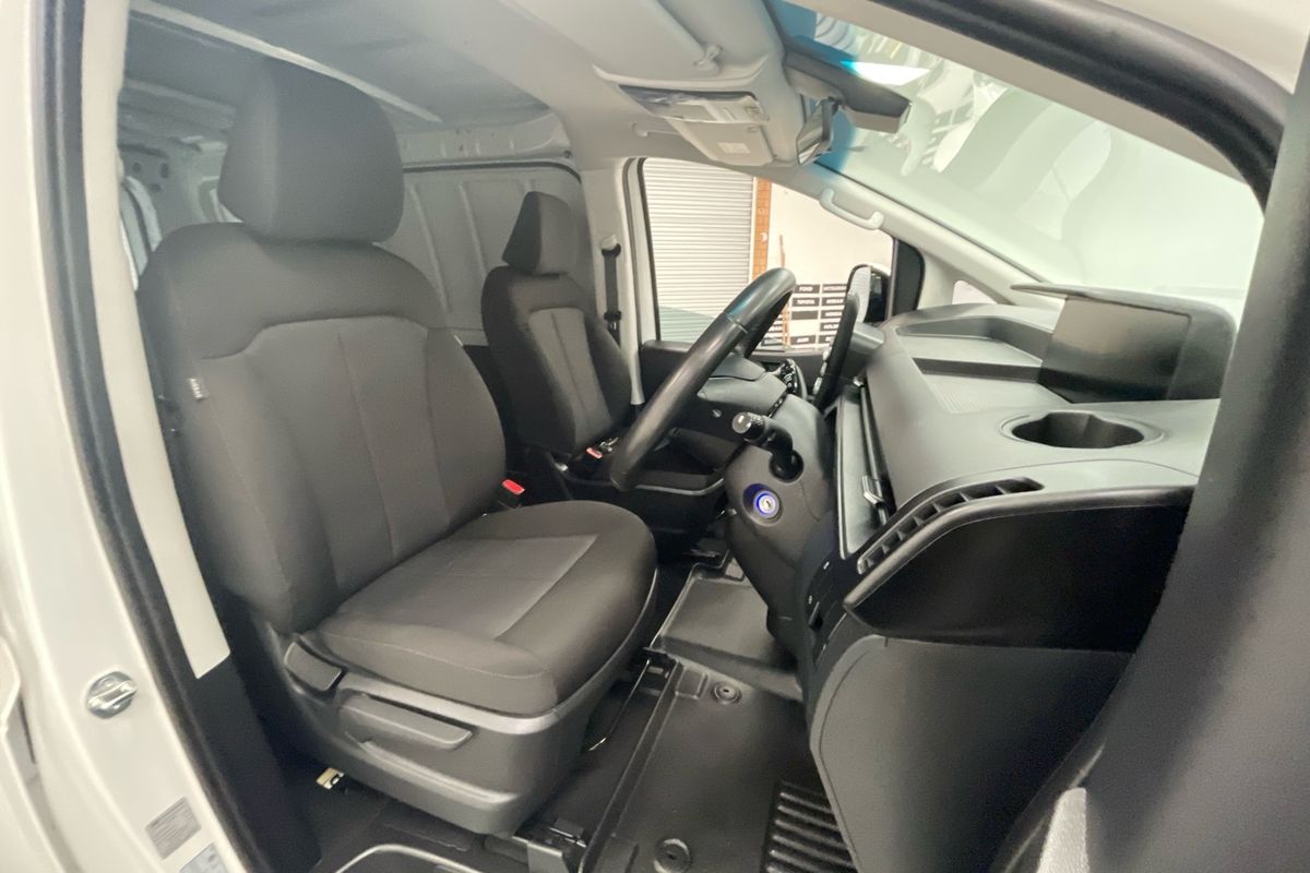 2023 Hyundai STARIA LOAD US4.V2