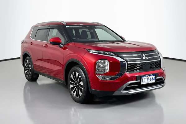 2025 Mitsubishi Outlander LS ZM