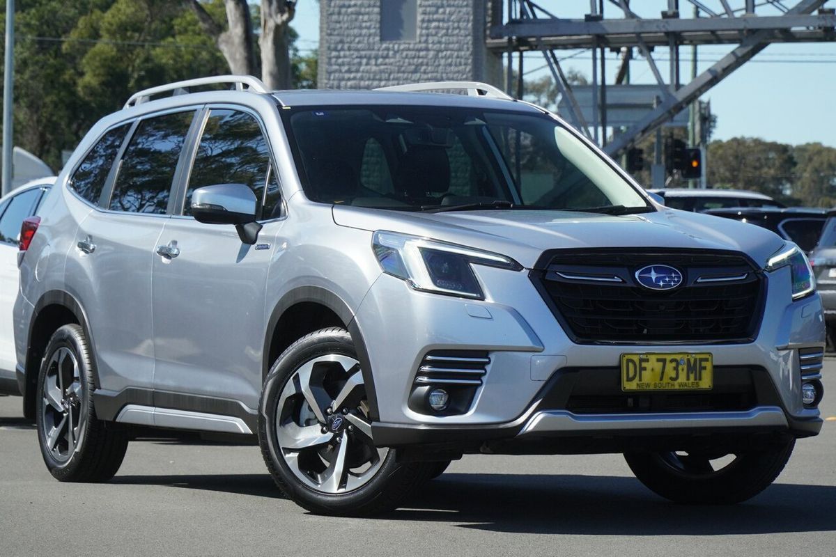 2022 Subaru Forester Hybrid S S5